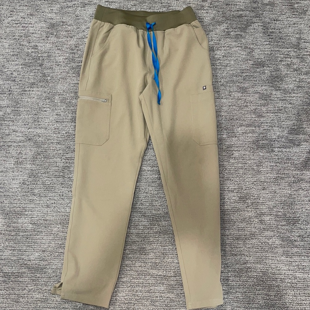 Figs Yola highwaisted in sandstone